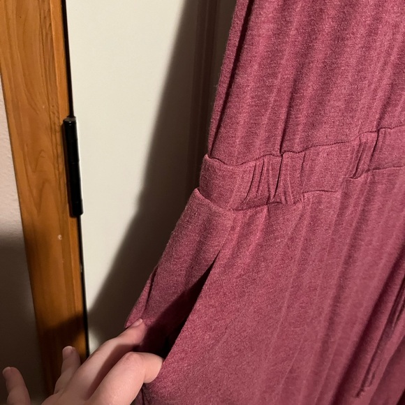 32 Degrees Berry Midi Dress - Picture 4 of 5